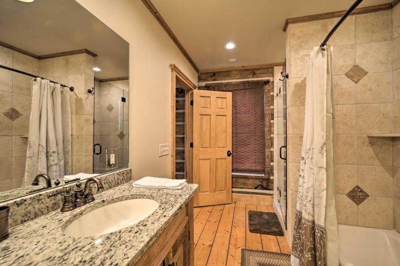 Luxury Cabin Rental In Franklin With Private Hot Tub Luaran gambar